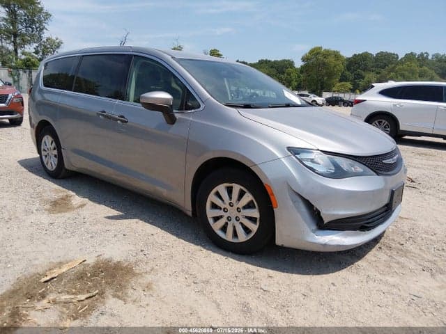 2019 CHRYSLER PACIFICA L 1
