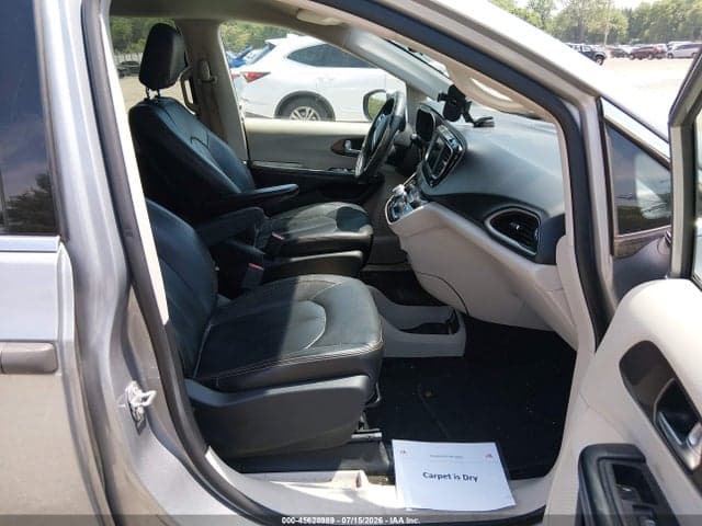 2019 CHRYSLER PACIFICA L 5