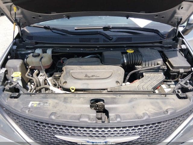 2019 CHRYSLER PACIFICA L 10