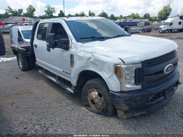 2019 FORD F-350 CHASSIS XL - 1