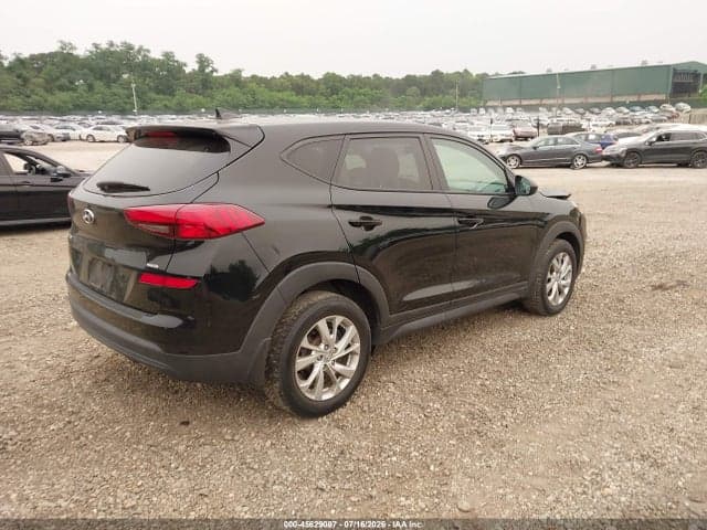 2020 HYUNDAI TUCSON SE 4