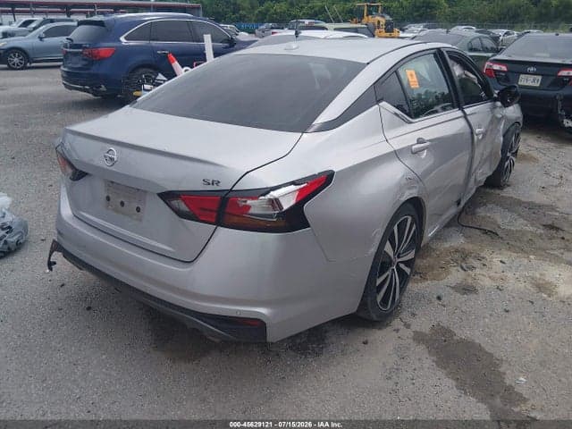 2021 NISSAN ALTIMA SR FWD 4