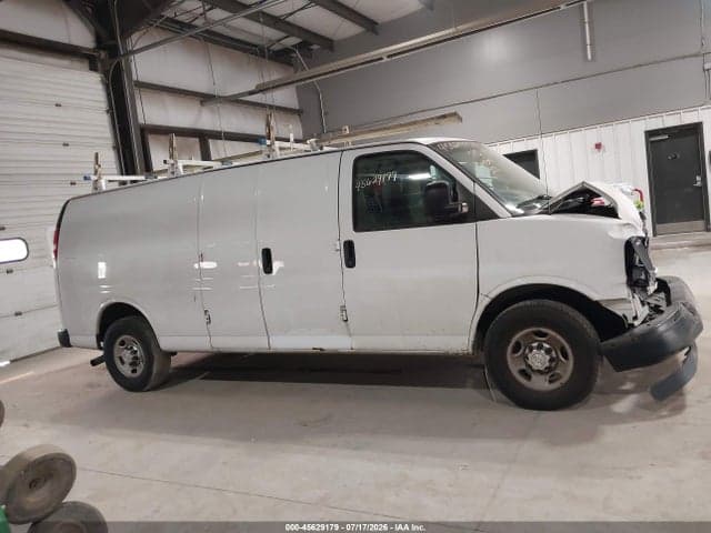 2017 CHEVROLET EXPRESS 3500 WORK VAN 13