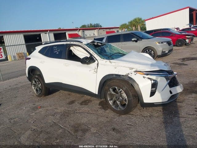 2025 CHEVROLET TRAX FWD LT