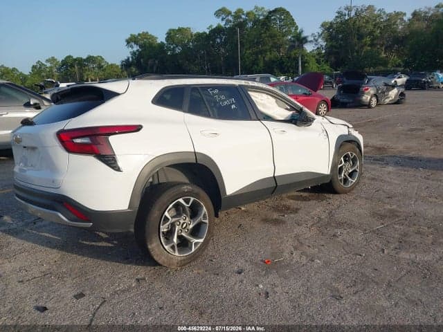 2025 CHEVROLET TRAX FWD LT 4