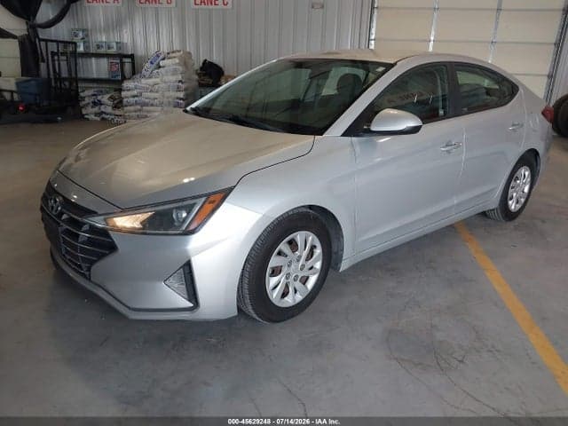2019 HYUNDAI ELANTRA SE 2
