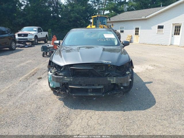2017 FORD FUSION SE 13