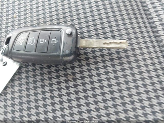2020 HYUNDAI KONA SE 11