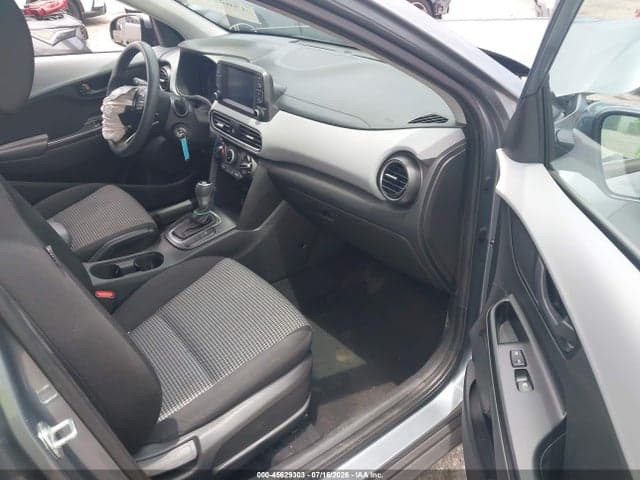 2020 HYUNDAI KONA SE 5