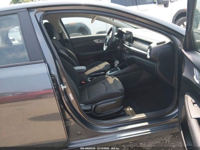 2023 KIA FORTE LXS 5