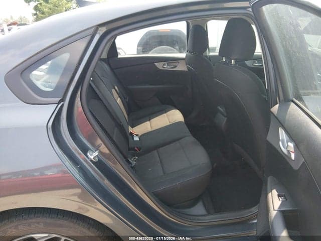 2023 KIA FORTE LXS 8