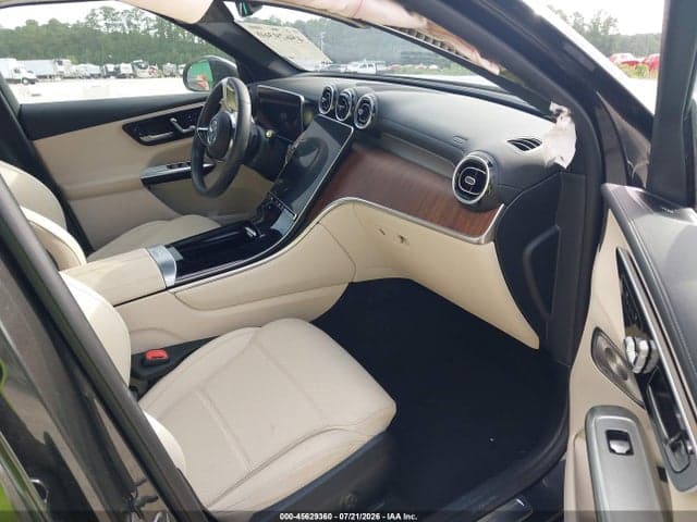 2024 MERCEDES-BENZ GLC 300 SUV 5