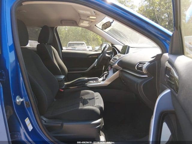 2019 MITSUBISHI ECLIPSE CROSS LE 5