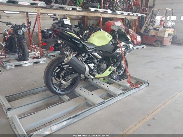 2026 KAWASAKI EX500 4