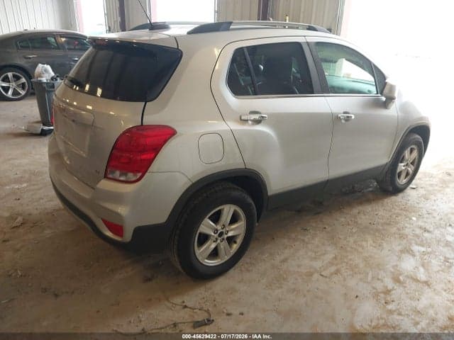 2018 CHEVROLET TRAX LT 4