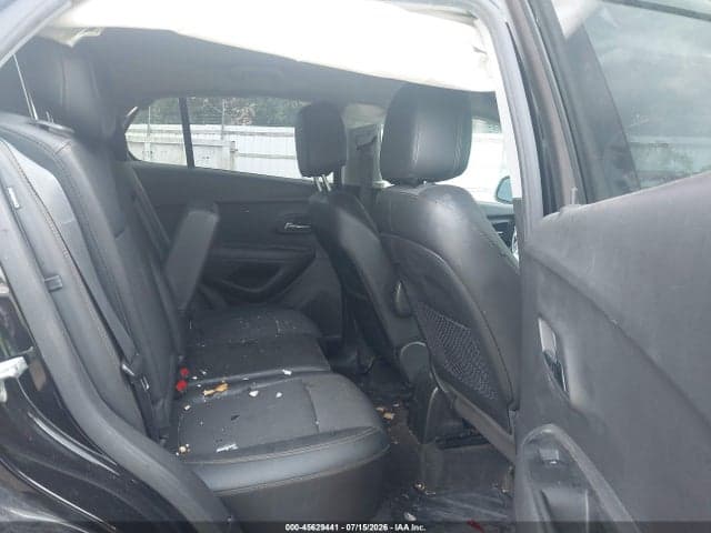 2020 CHEVROLET TRAX AWD LT 8