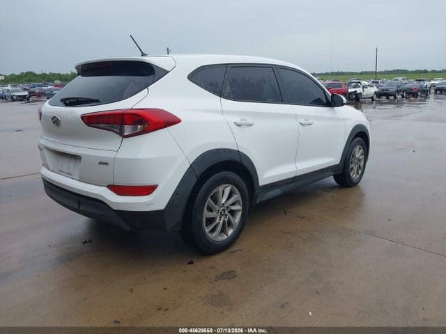 2018 HYUNDAI TUCSON SE 4