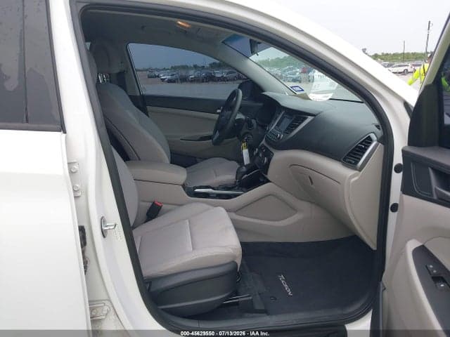 2018 HYUNDAI TUCSON SE 5
