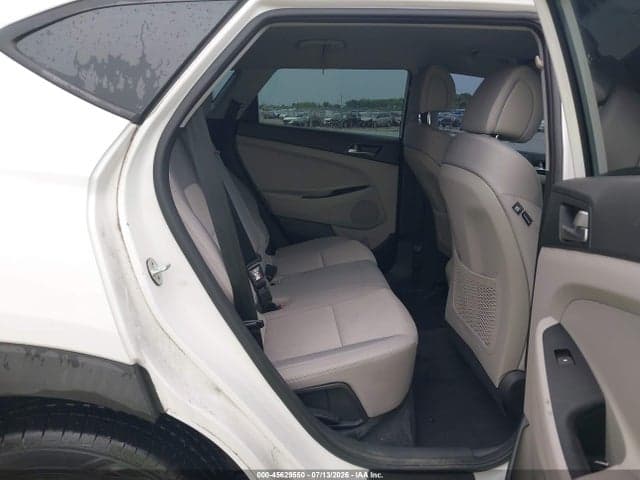 2018 HYUNDAI TUCSON SE 8