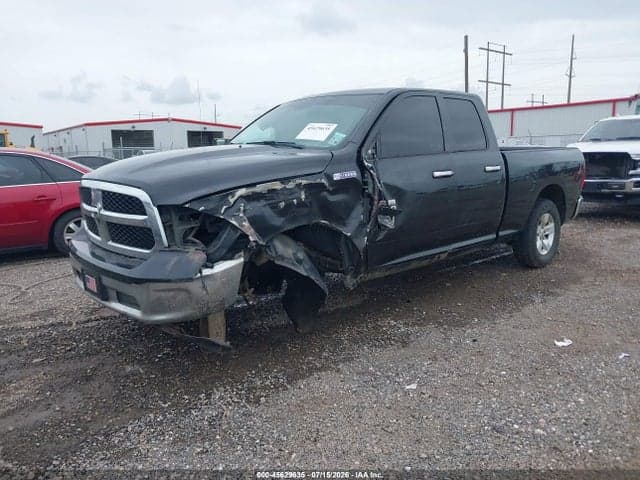 2017 RAM 1500 SLT 4X4 6'4 BOX 2