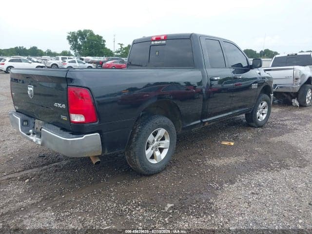 2017 RAM 1500 SLT 4X4 6'4 BOX 4