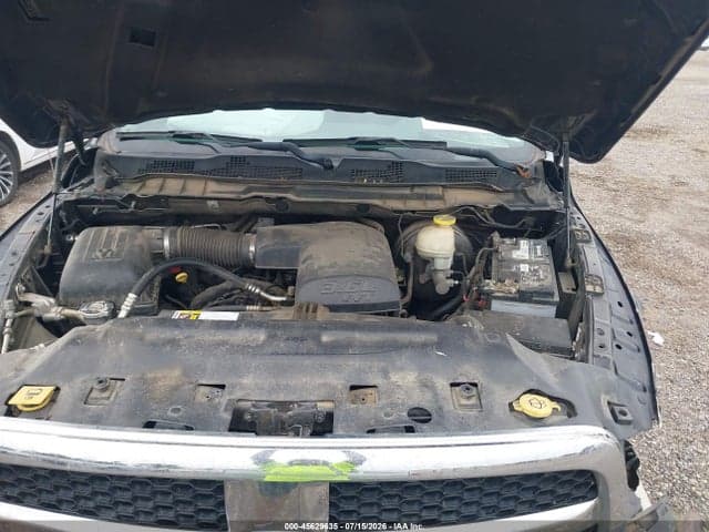 2017 RAM 1500 SLT 4X4 6'4 BOX 10