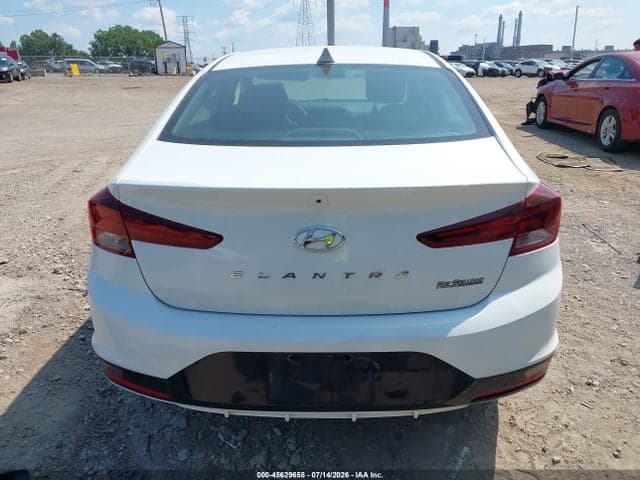 2019 HYUNDAI ELANTRA SEL 16