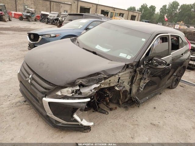 2018 MITSUBISHI ECLIPSE CROSS LE 2