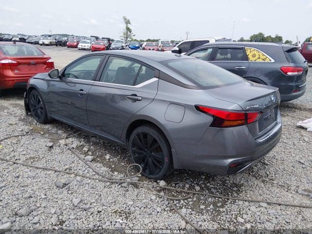 2020 NISSAN ALTIMA SR INTELLIGENT AWD 3