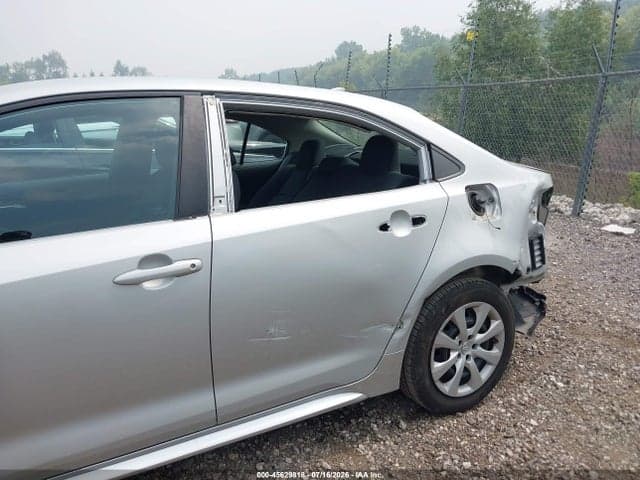 2021 TOYOTA COROLLA LE 6