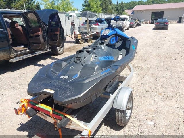 2022 SEADOO SEADOO 4