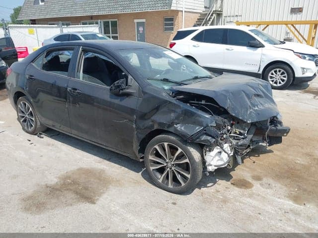2017 TOYOTA COROLLA SE 1
