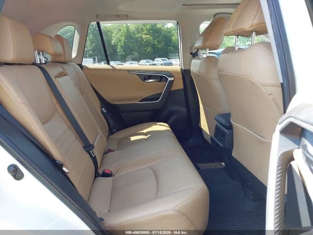 2021 TOYOTA RAV4 LIMITED 8