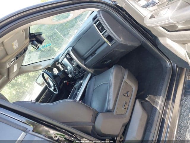 2017 RAM 1500 NIGHT 4X4 5'7 BOX 5
