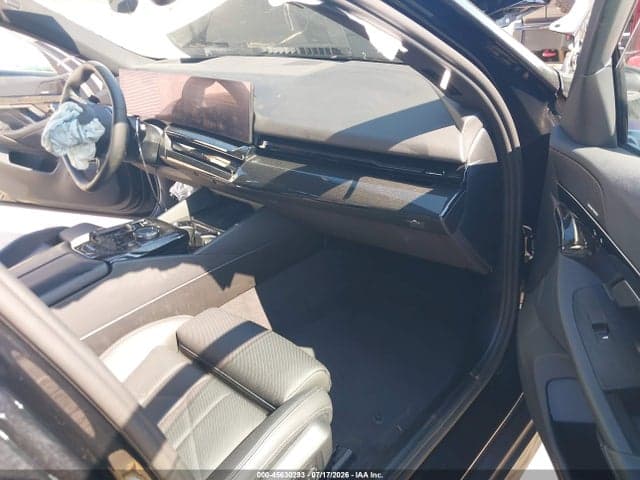 2025 BMW 530I 5