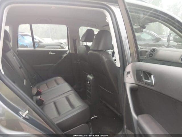 2017 VOLKSWAGEN TIGUAN 8