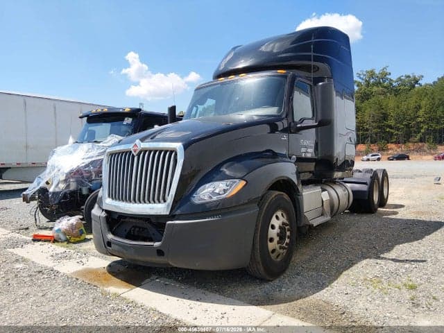 2019 INTERNATIONAL LT 2