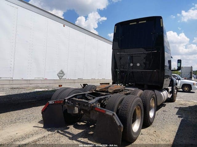 2019 INTERNATIONAL LT 4