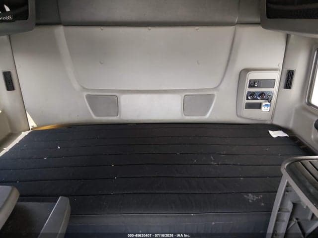 2019 INTERNATIONAL LT 6
