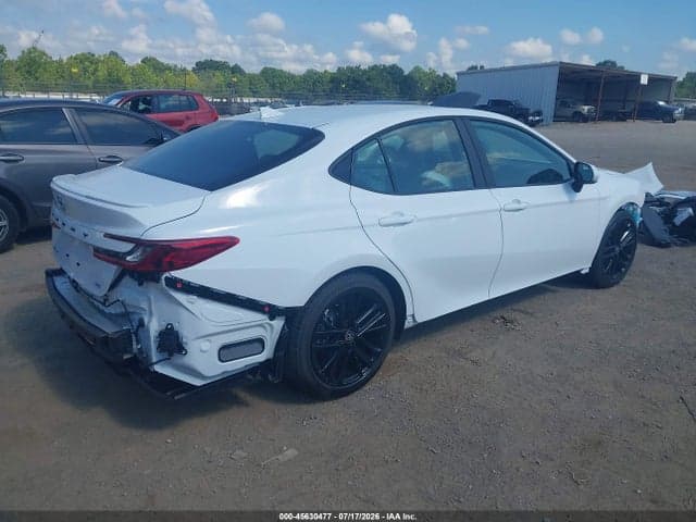 2026 TOYOTA CAMRY SE 4