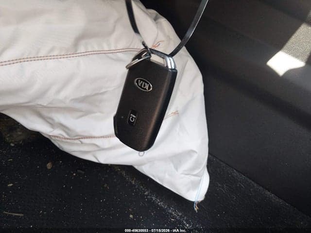 2021 KIA SORENTO S 11
