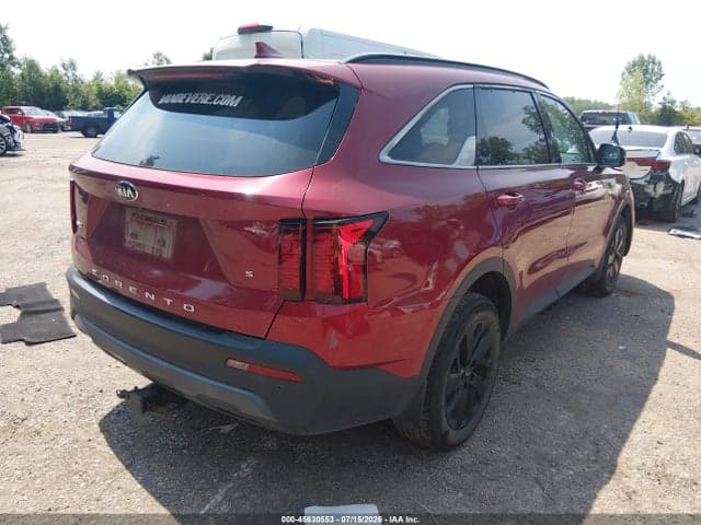 2021 KIA SORENTO S 4