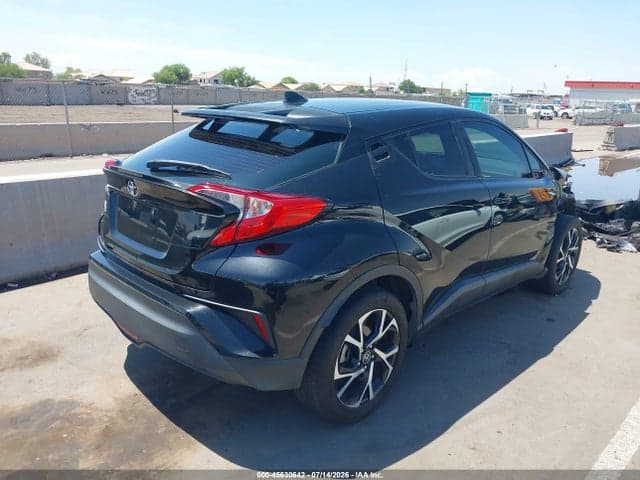 2018 TOYOTA C-HR XLE PREMIUM 4