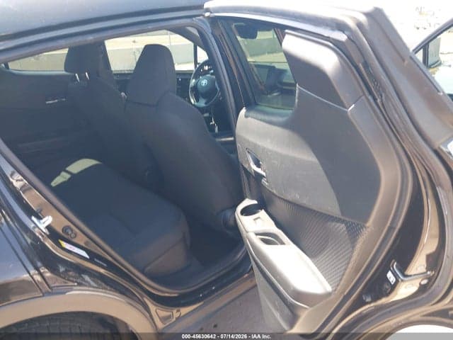 2018 TOYOTA C-HR XLE PREMIUM 8