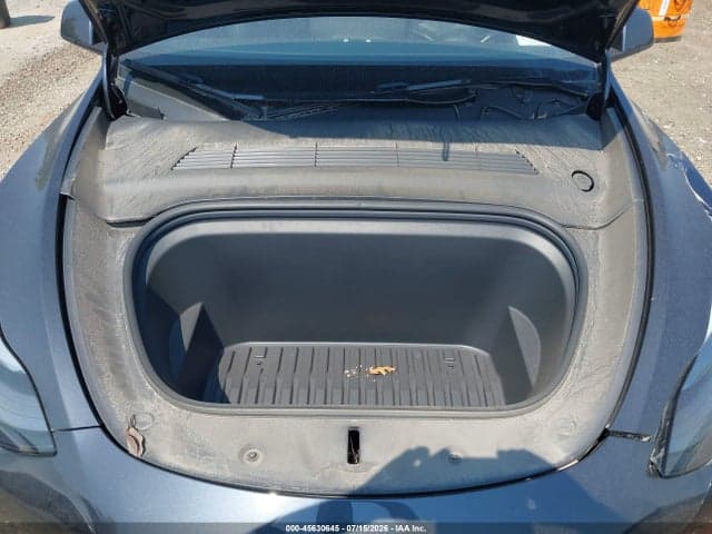 2024 TESLA MODEL Y 10