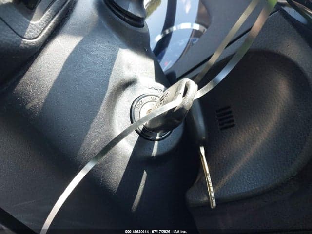 2019 TOYOTA COROLLA LE 11