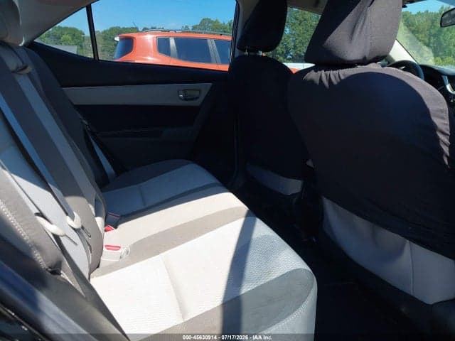 2019 TOYOTA COROLLA LE 8