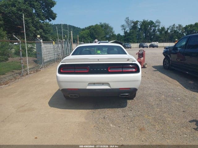 2020 DODGE CHALLENGER GT AWD 16