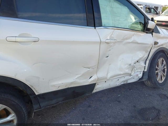 2018 FORD ESCAPE SEL 17