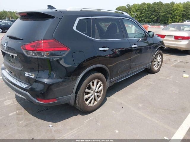 2017 NISSAN ROGUE SV 4